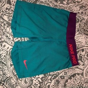 nike pros